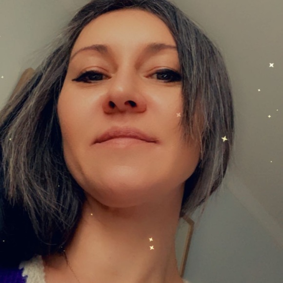 Meet your Posher, Melina - Picture 2 of 4